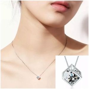 Sterling Silver Cubic Zirconia Pendant Necklace